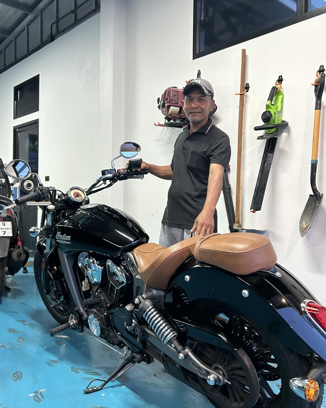 บริการขนส่งมอเตอร์ไซค์ Indian Scout